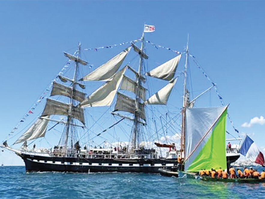 Le Belem, la yole Transmanche ensembles le 8 mai